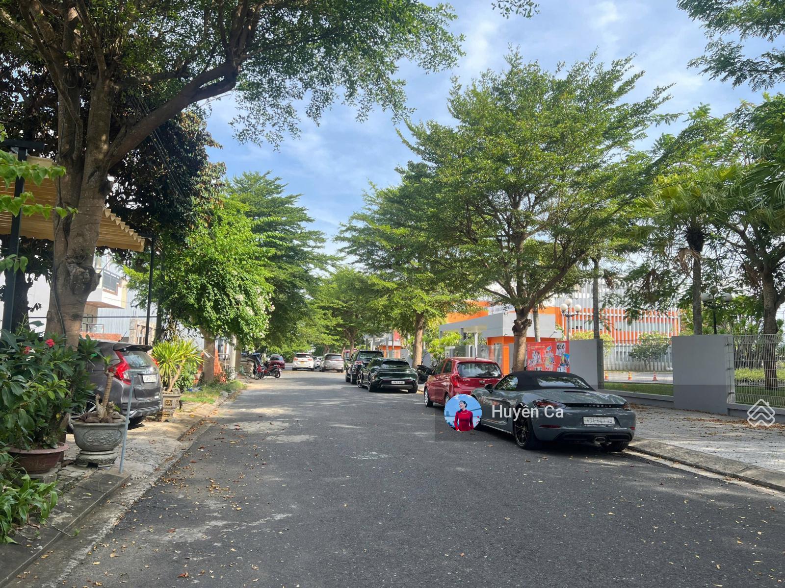 Hàng hiếm 1 lô duy nhất đường Vùng Trung 3 đối diện trường Singapore International Hàng hiếm 1 lô duy nhất đường Vùng Trung 3 đối diện trường Singapore International