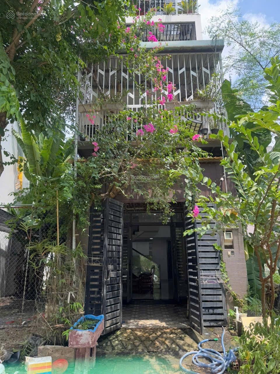 Nhà trục đường 12m đường 22 Nguyễn Xiển, Q9,TpHCM