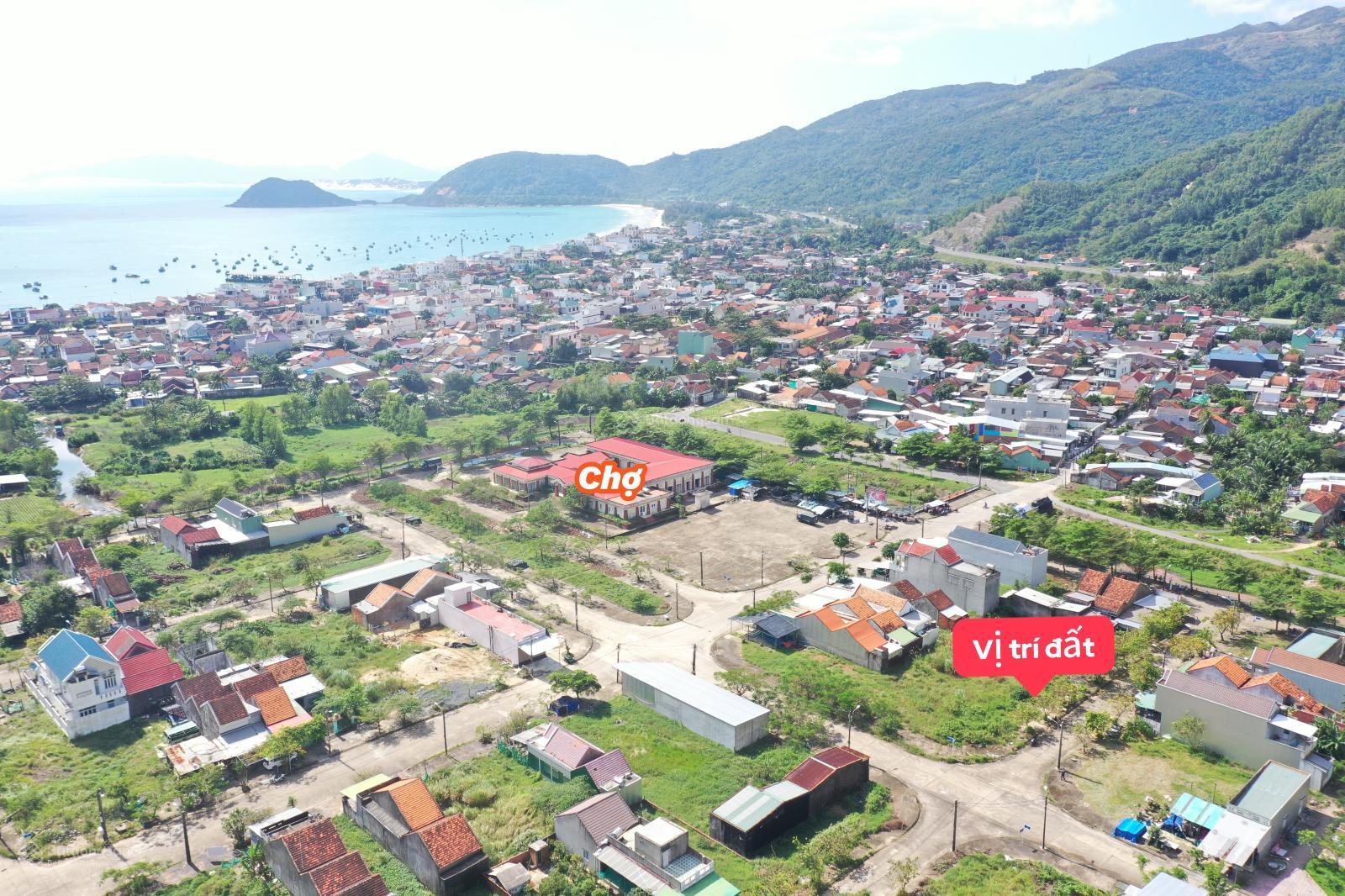 ĐẤT THỔ FULL, VỊ TRÍ GẦN BIỂN. ĐƯỜNG RỘNG, TIỆN ÍCH NỘI KHU ĐẦY ĐỦ.