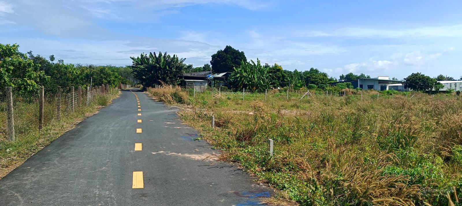 Bán lô đất gần hồ Bà Tô Xuyên Mộc 6x30x80tc giá 890tr