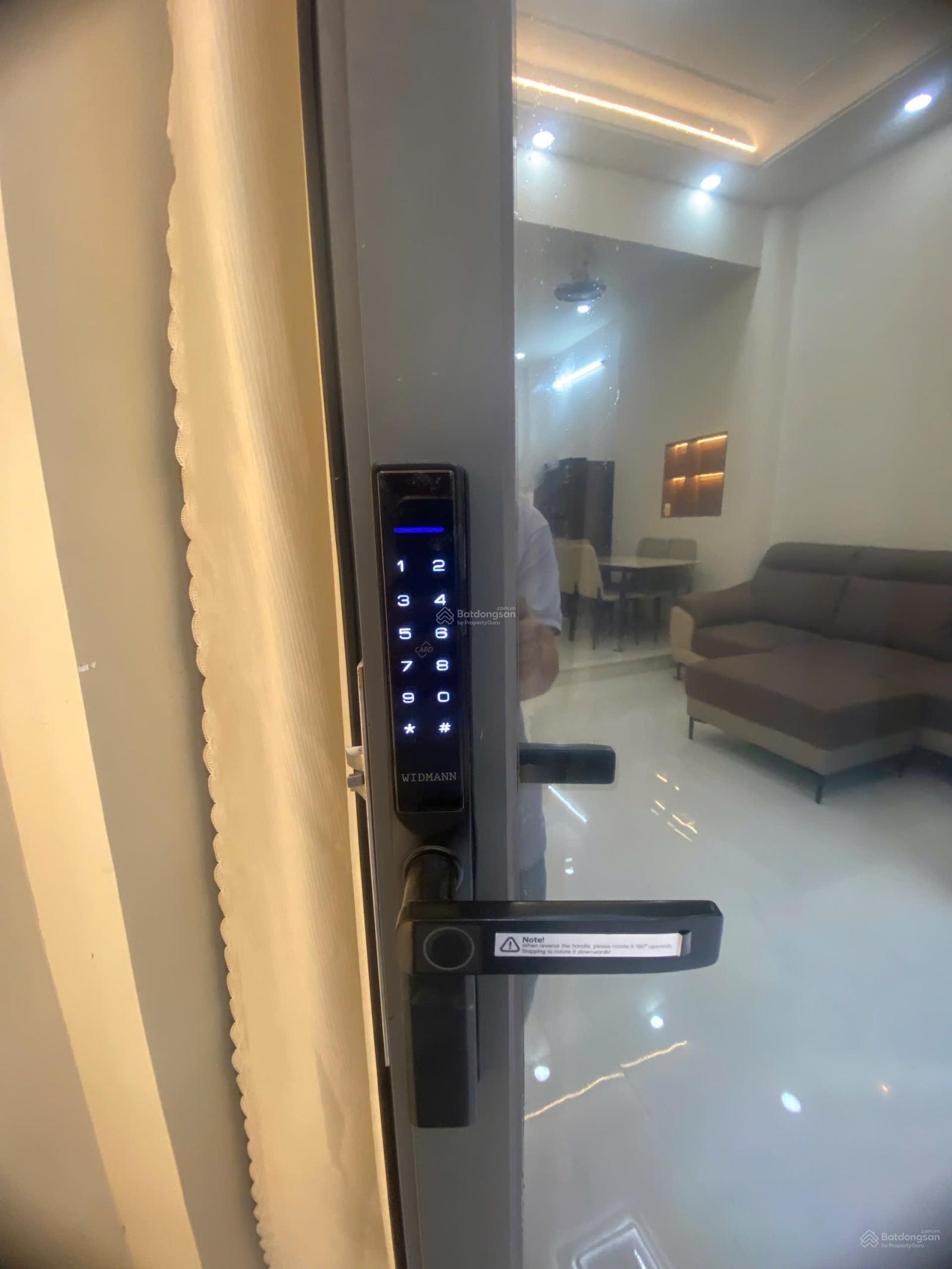 Nhà mới 688 Quang Trung F11 GV. 4.5x95 Trệt 2 lầu mái đút.