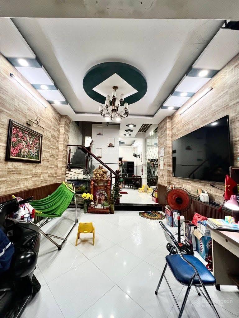 Bán nhà Kinh Dương Vương ( 4,5 X 13 ) Mặt tiền khu đồng bộ đường nhựa 10m, 4 tầng đúc kiên cố.