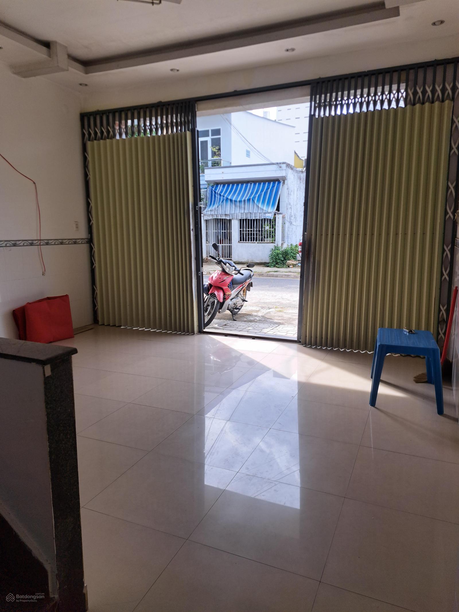 Cho thuê nhà 1 trệt 2 lầu đường Bùi Huy Bích, Hòn Sện, P. Vĩnh Hòa, Nha Trang Cho thuê nhà 1 trệt 2 lầu đường Bùi Huy Bích, Hòn Sện, P. Vĩnh Hòa, Nha Trang