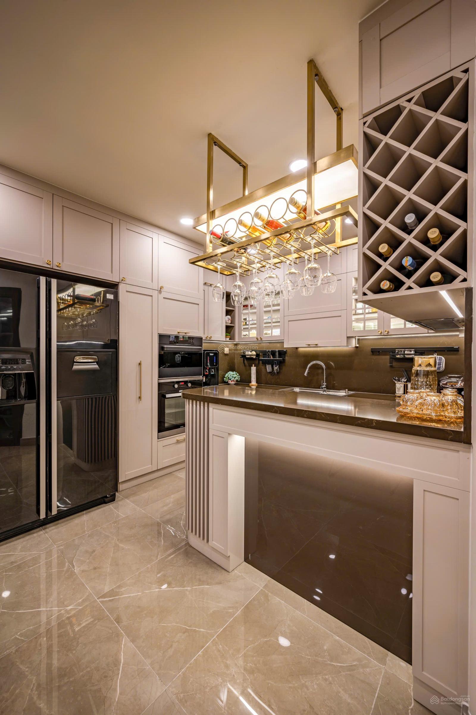 BÁN NHÀ MỚI TRẦN BÌNH TRỌNG NGUYỄN TRÃI, QUẬN 5. DT 7.5X10M. 3 LẦU , GIÁ 17.5 TỶ TL. 0931 456 ***