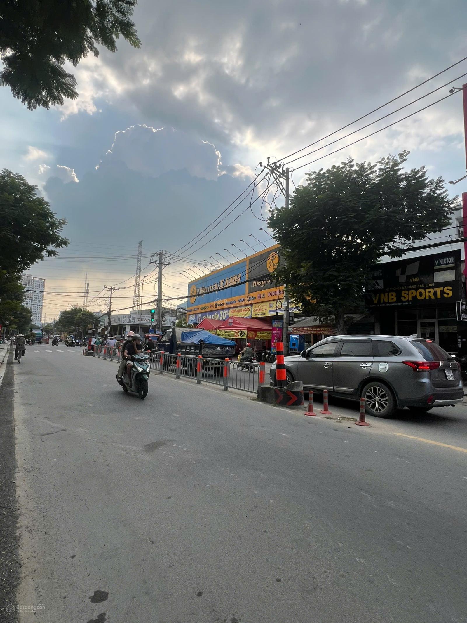 Nhà mặt tiền siêu vị trí Dương Thị Mười, Quận 12. 8x30m, HĐ thương hiệu thuê 45tr/thg, giá 24.5 tỷT