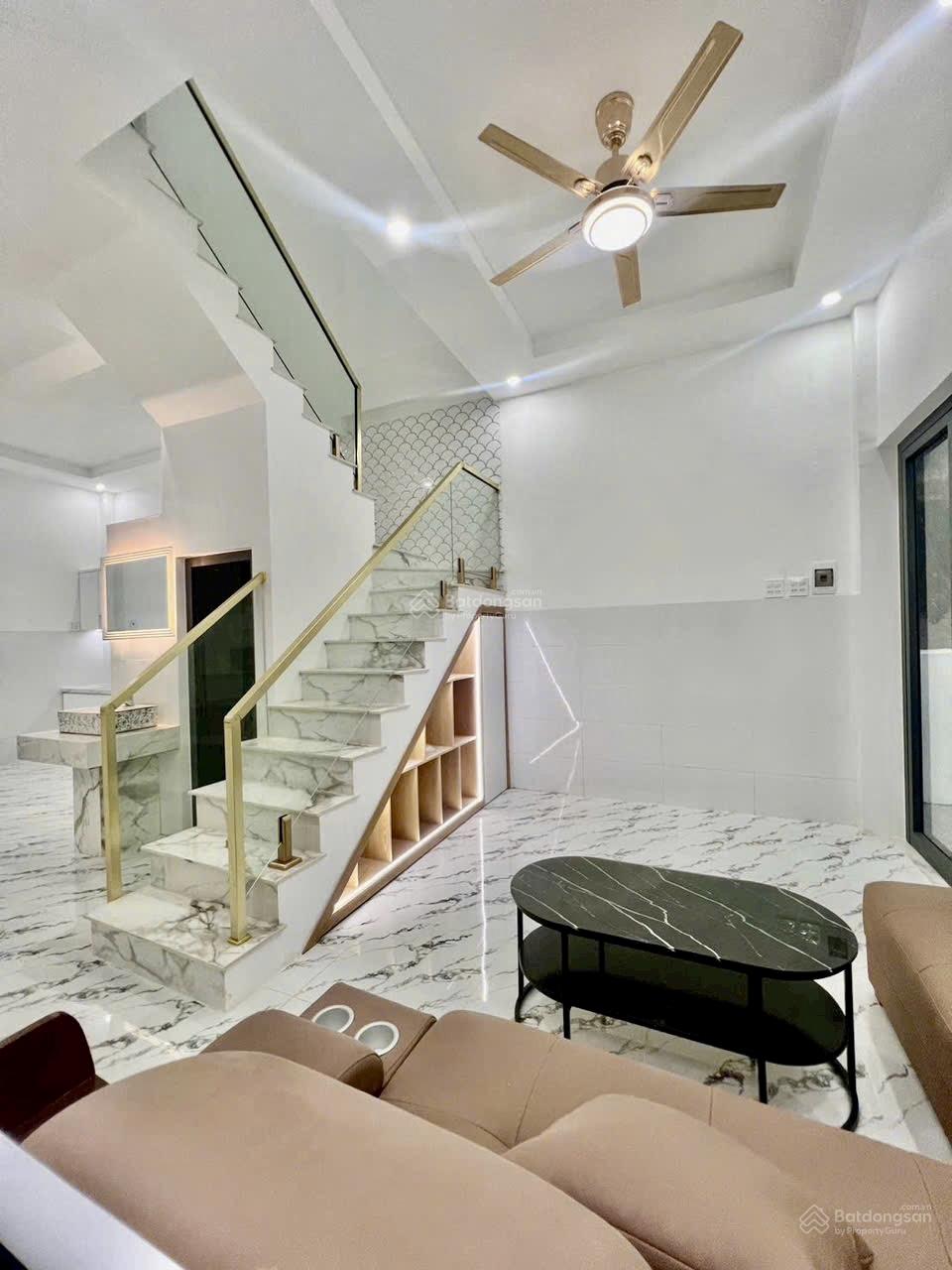 Bán nhà hẻm 63 CMT8, Đối diện Bệnh Viện Phụ Sản, Gần Siêu thị Vincom, Chờ An Hoà, Trường học... Bán nhà hẻm 63 CMT8, Đối diện Bệnh Viện Phụ Sản, Gần Siêu thị Vincom, Chờ An Hoà, Trường học...