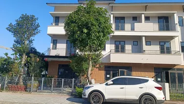 Nhà phố 3 tầng sổ đỏ lâu dài giá rẻ ngang căn chung cư chỉ 7.x tỷ cạnh Long Biên