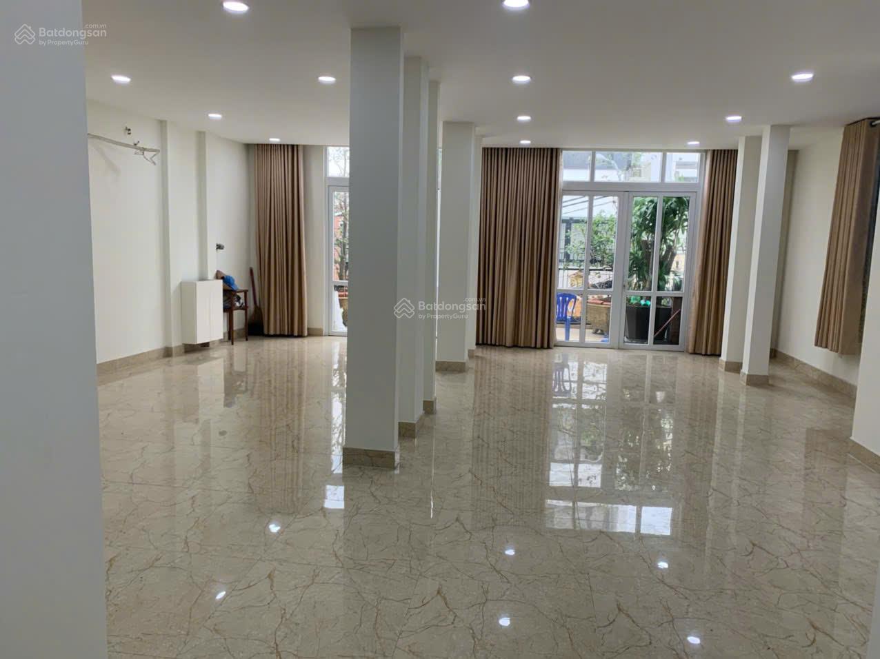 BÁN NHÀ MẶT TIỀN NGUYỄN LÂM QUẬN 10. DT 7.2 x15m. 5 TẦNG THANG MÁY, NHÀ MỚI, GIÁ 35 TỶ.0931 456 ***