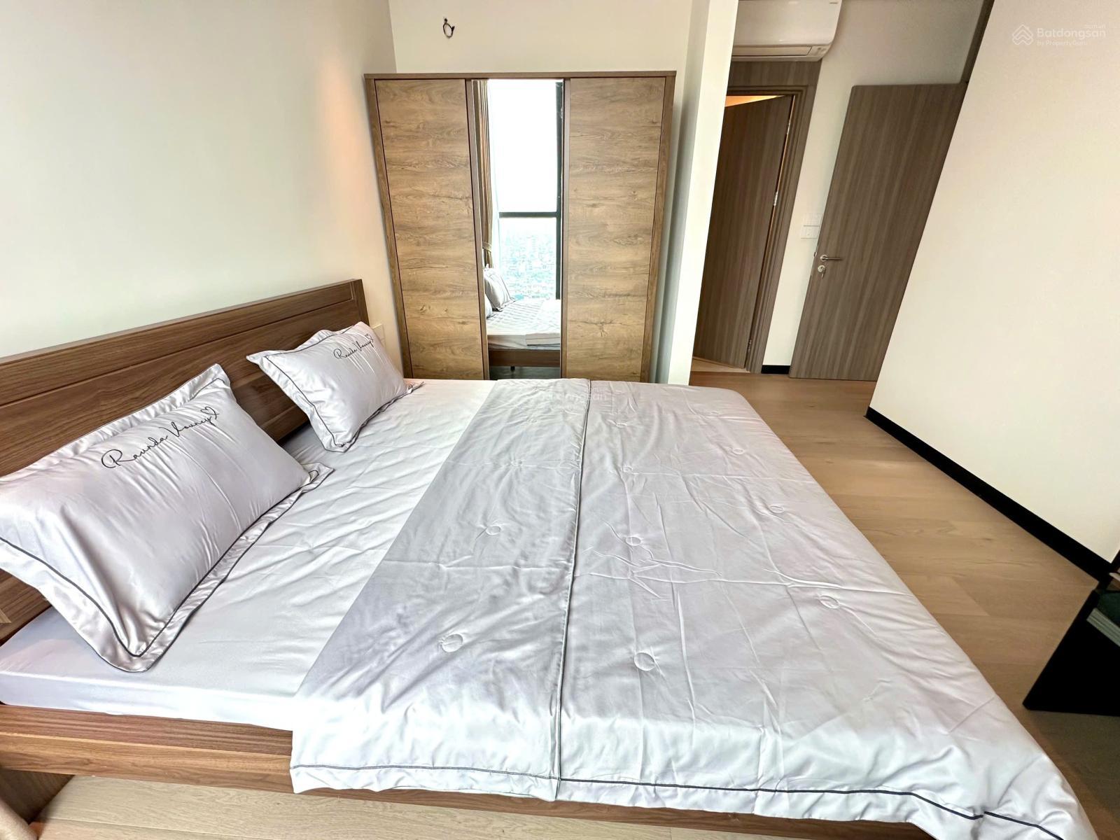 Chính chủ bán căn 4pn 159m tòa Nelson ,giá 22 tỷ, lh 0977 632 ***