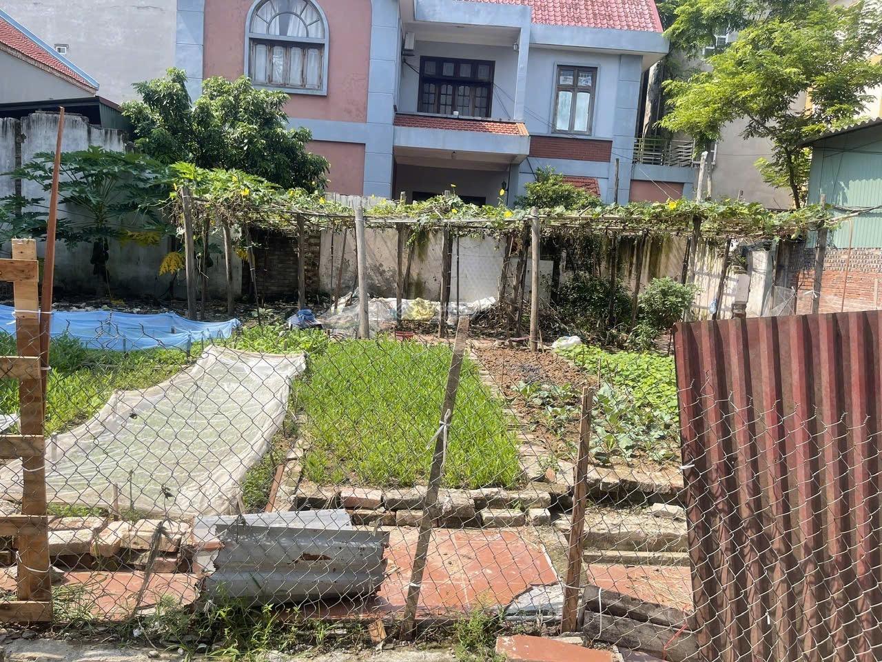 ĐƯỜNG Ô TÔ 2 TRÁNH NHAU
TẠI Đồng Hương .Phù Khê
Giá chỉ 1,9x tỷ Diện tích 47 m vuông..Nở h