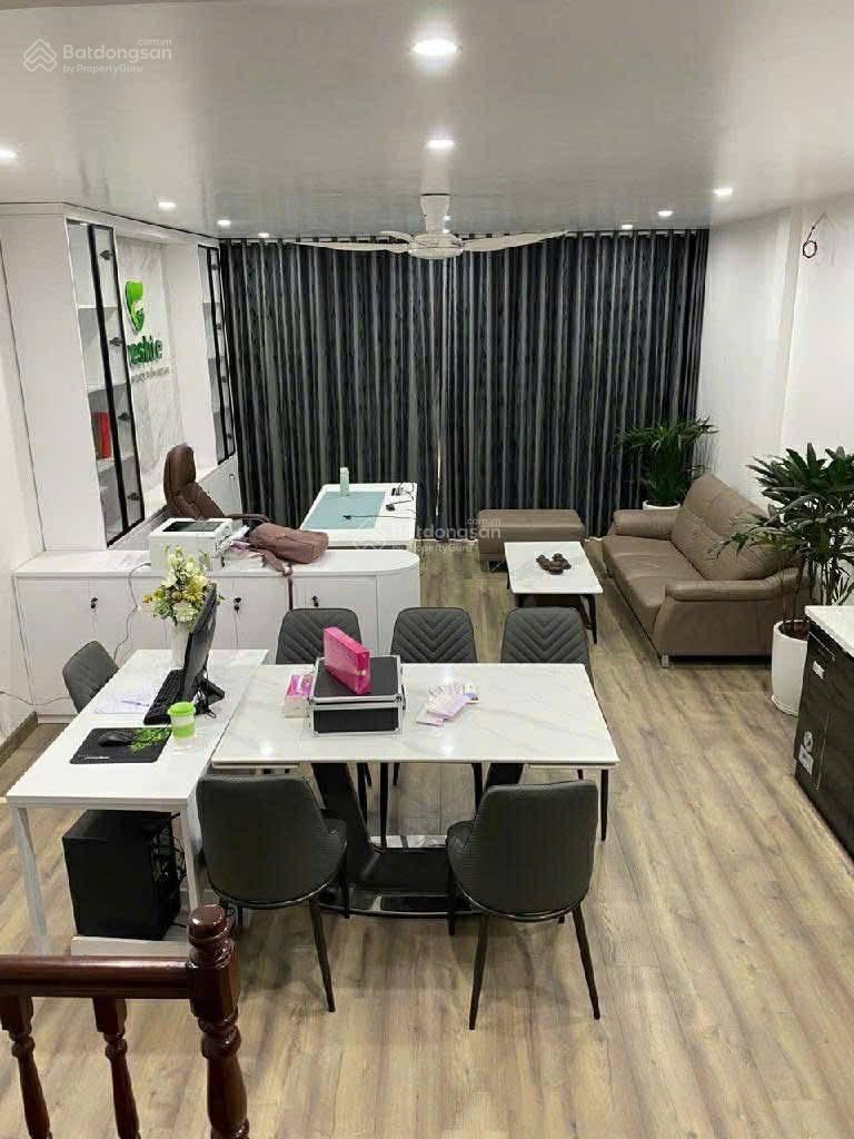 BÁN SIÊU PHẨM LẠC LONG QUÂN CẦU GIẤY 51m2 x Mt5,1 x5Tang (15,2ty) PHÂN LÔ -GARA Ô TÔ- TRƯỚC NHÀ Ô T