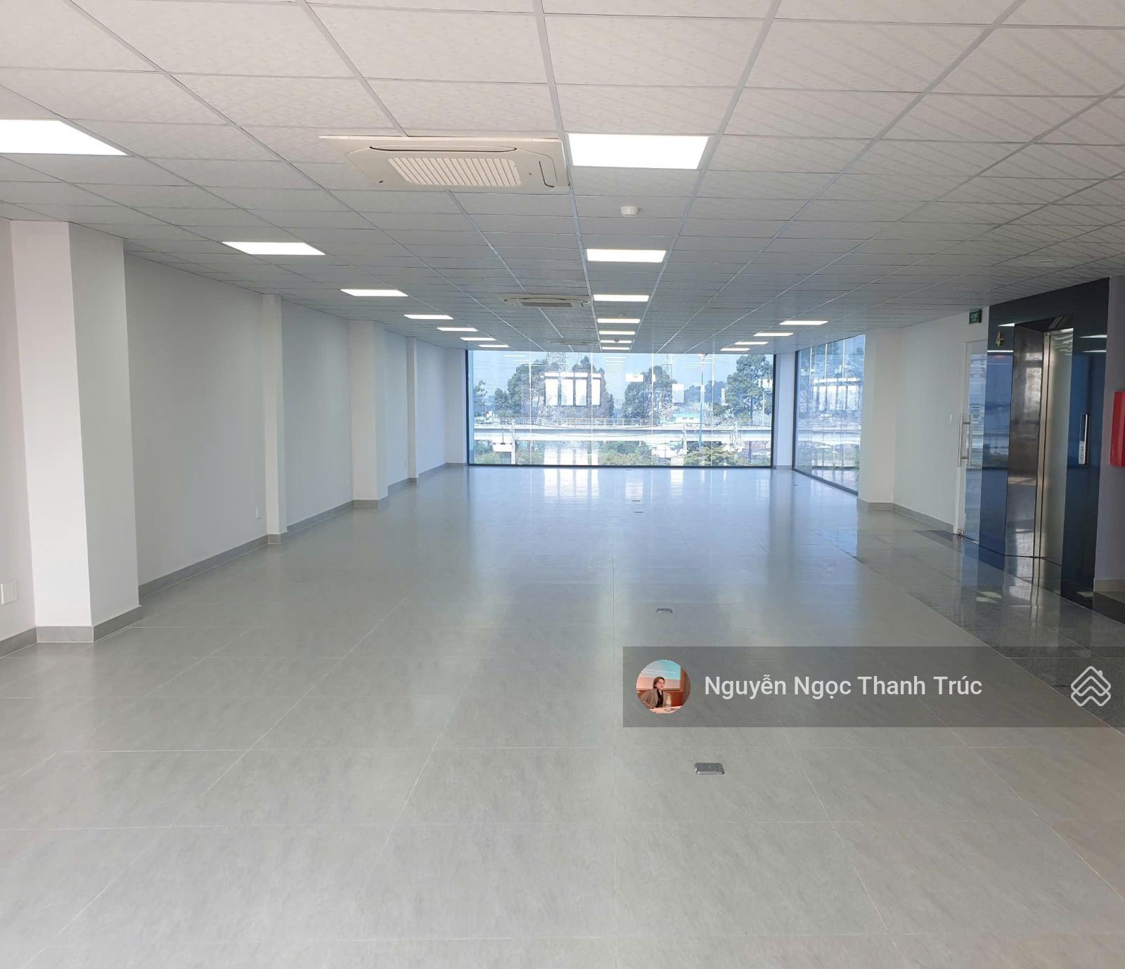 Cho thuê nguyên căn mặt tiền đường Hoàng Văn Thụ Gần Trung tâm triển lãnh Tân Bình