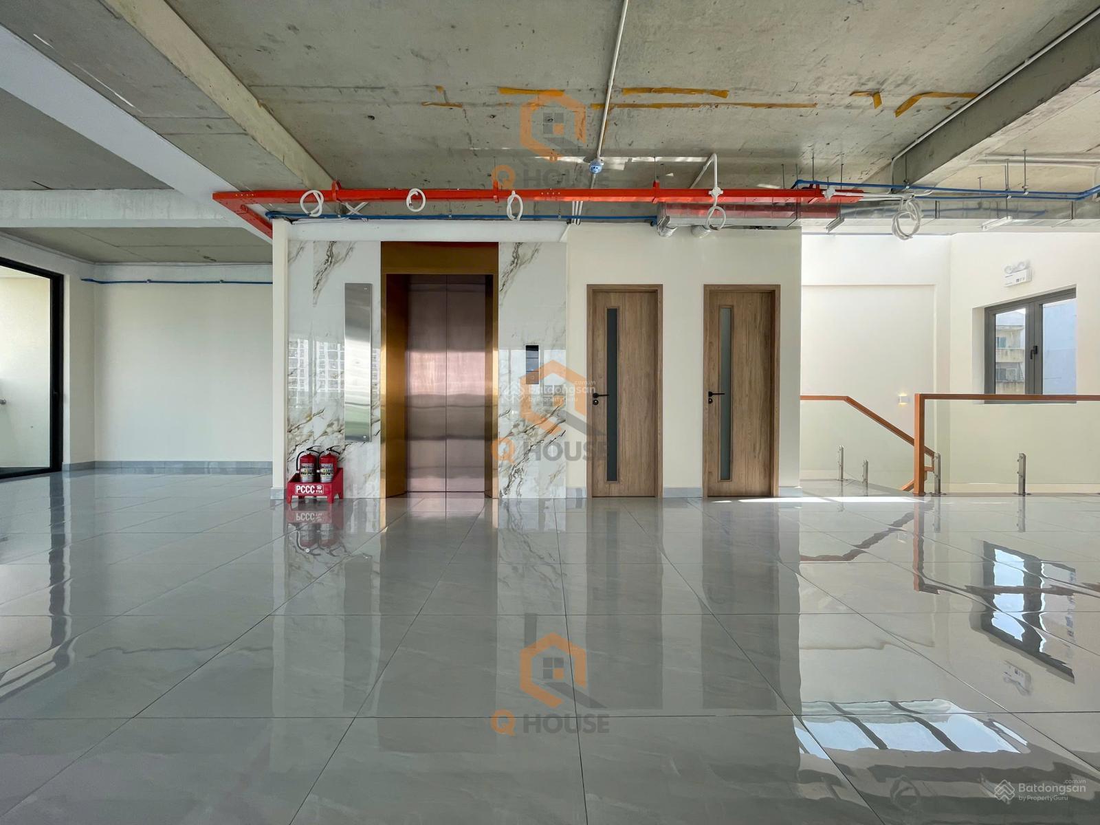 Cho thuê tòa nhà mặt tiền Lương Định Của 14m*19m, 5 tầng suốt, giá 190 triệu/tháng