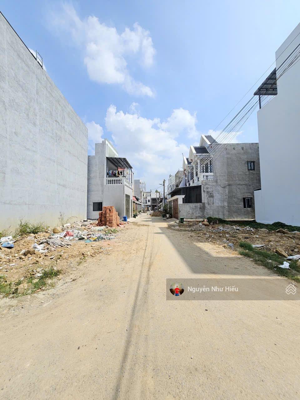 Bán nhà 1 trệt 2 lầu hoàn công, cách đường Hoàng Minh Chánh 100m p.Hóa An Tp.Biên Hòa Bán nhà 1 trệt 2 lầu hoàn công, cách đường Hoàng Minh Chánh 100m p.Hóa An Tp.Biên Hòa