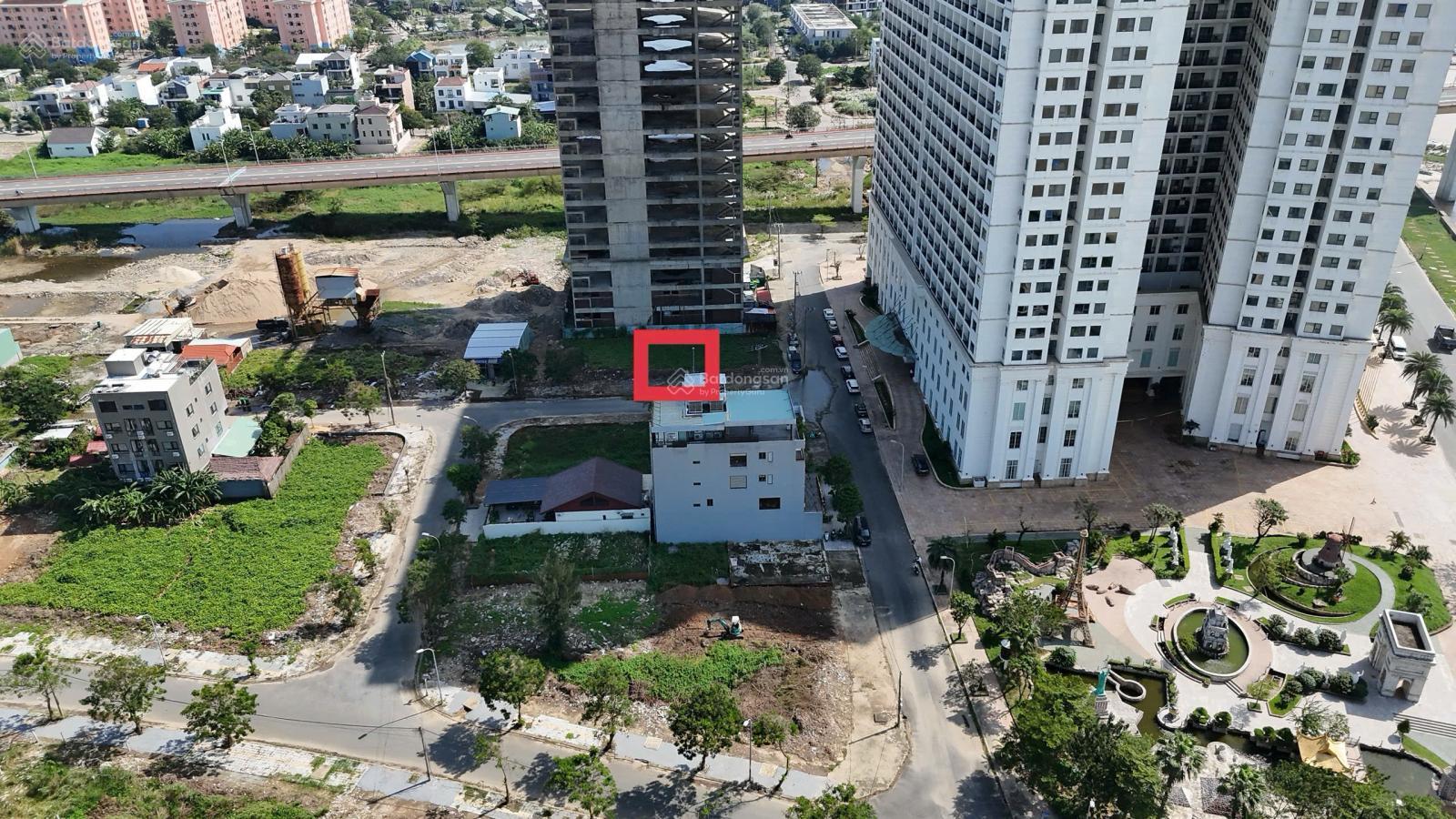 Bán Đất Biệt thự Tầng Mặt Tiền Trần Sâm Khu Sea Áp Góc Rất Đẹp. Giá 13ty5 Thương Lượng