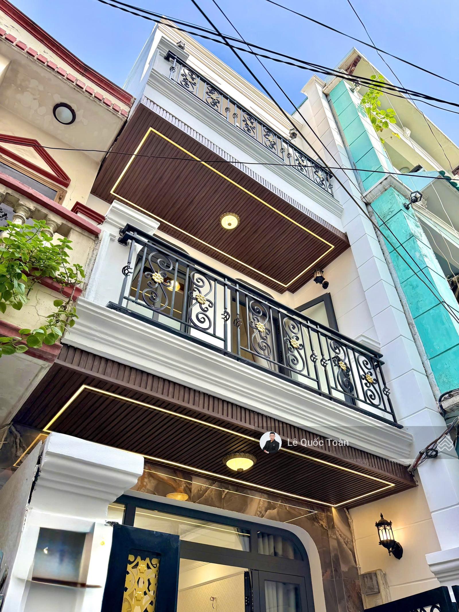 Chỉ 8 tỷ 990 TL, Nhà mới đẹp đường Phan Xích Long Phú Nhuận, DT 50m2, 4 tầng ST, 4PN, 5wc, Khu Sang