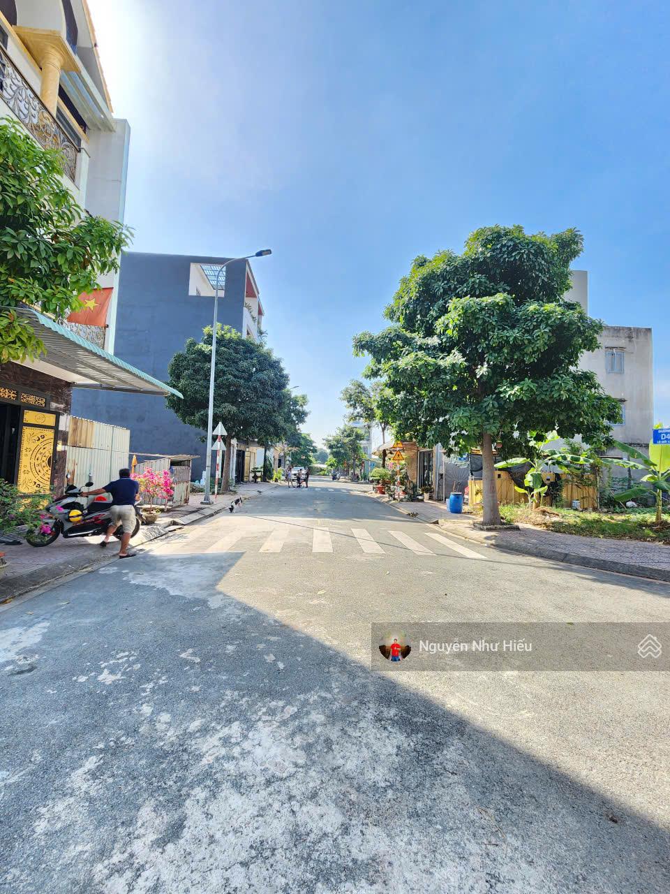 Bán nhà 1 trệt 2 lầu KDC Phúc Đạt gần VinCom550 chỉ 1,5km p.Tân Đông Hiệp Tp.Dĩ An