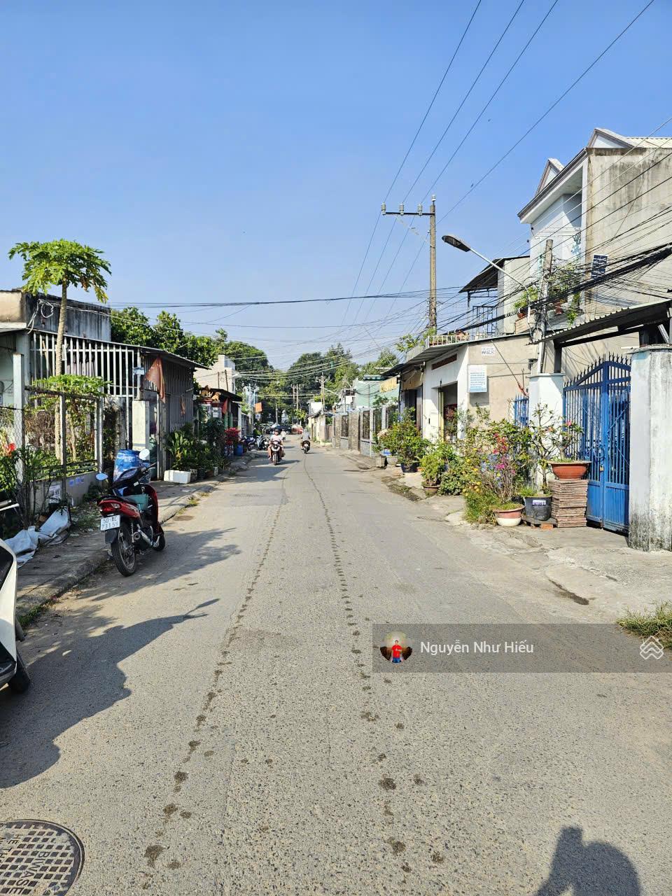 Bán nhà 1 trệt 1 lầu MT đường Nguyễn Công Trứ p.Đông Hòa Tp.Dĩ An