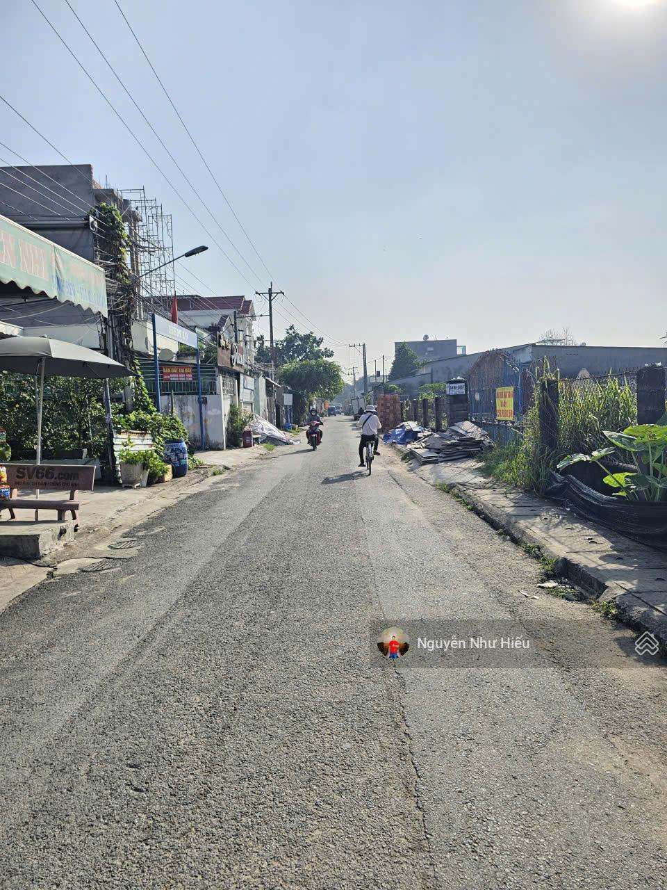 Bán nhà 1 trệt 1 lầu MT đường Nguyễn Công Trứ p.Đông Hòa Tp.Dĩ An