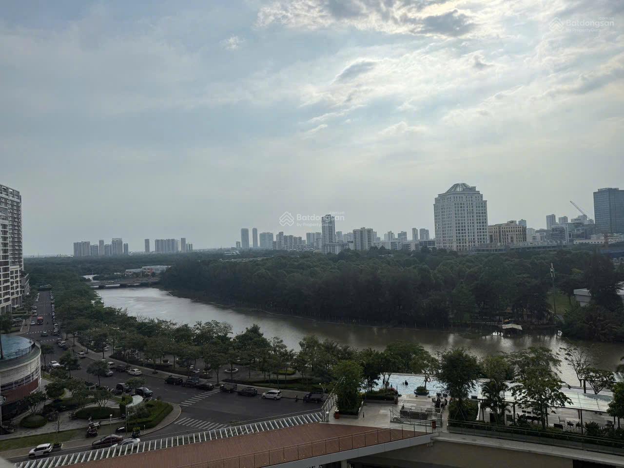 Bán căn Midtown M8 The Peak khu dân cư Phú Mỹ Hưng, Sẵn HĐ thuê cao 50tr thu net View cực phẩm sông