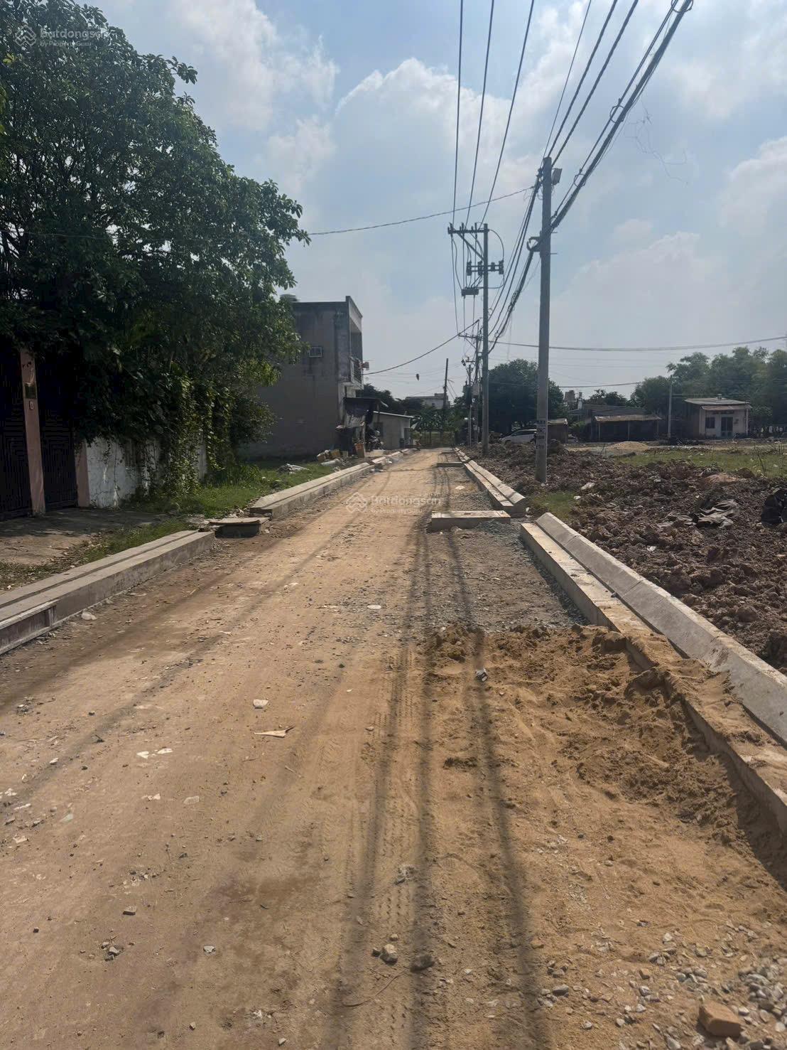 BÁN ĐẤT ĐƯỜNG PHẠM VĂN SÁNG 5x22m GIÁ 3ty7 XÃ BÀ ĐIỂM HM