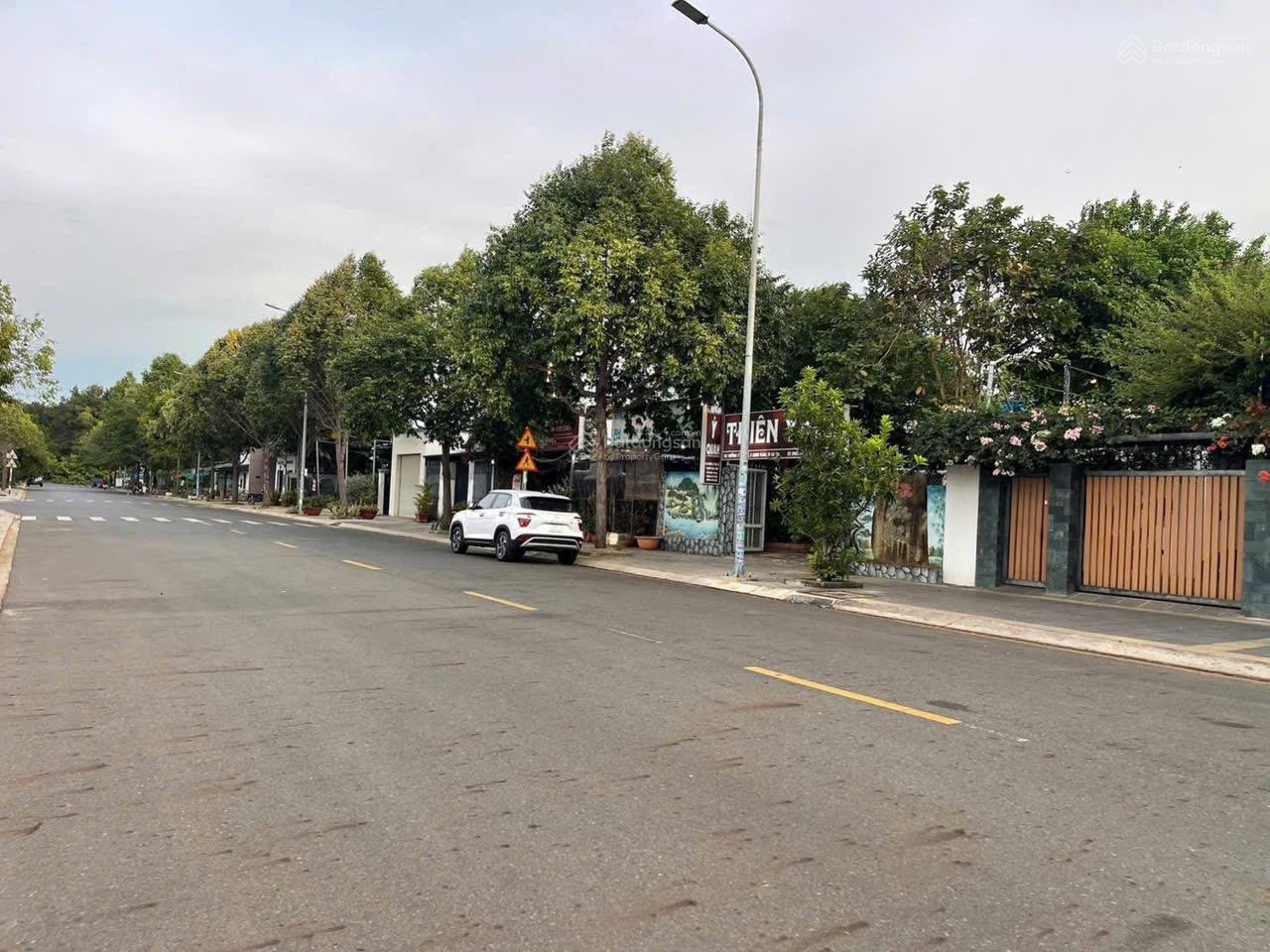 CHÍNH CHỦ GỬI BÁN LÔ BIỆT THỰ ĐƯỜNG LÝ THÁI TỔ KHU 30/4 GIÁ RẺ! 0373 105 *** CHÍNH CHỦ GỬI BÁN LÔ BIỆT THỰ ĐƯỜNG LÝ THÁI TỔ KHU 30/4 GIÁ RẺ! 0373 105 ***