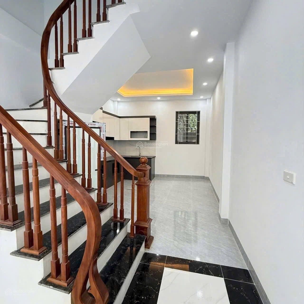 Bán nhà Thượng Đình Nhị khê 20m ra oto chỉ 5.3tỷ Bán nhà Thượng Đình Nhị khê 20m ra oto chỉ 5.3tỷ