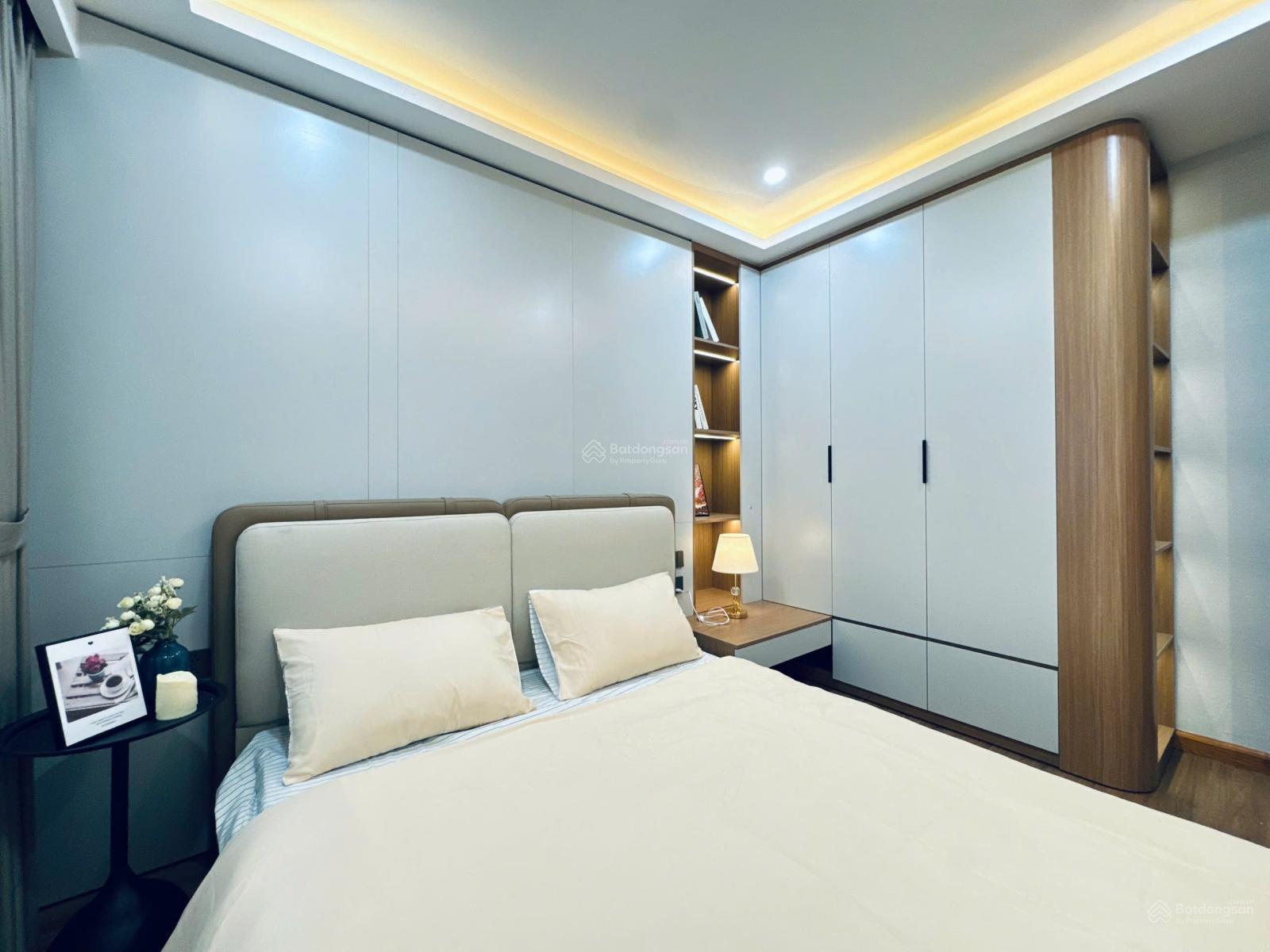 Chính chủ bán CH 70m2, 2N2VS, full nội thất đẹp - Giá 7,2 tỷ tại 219 Trung Kính. LH 0866 839 ***