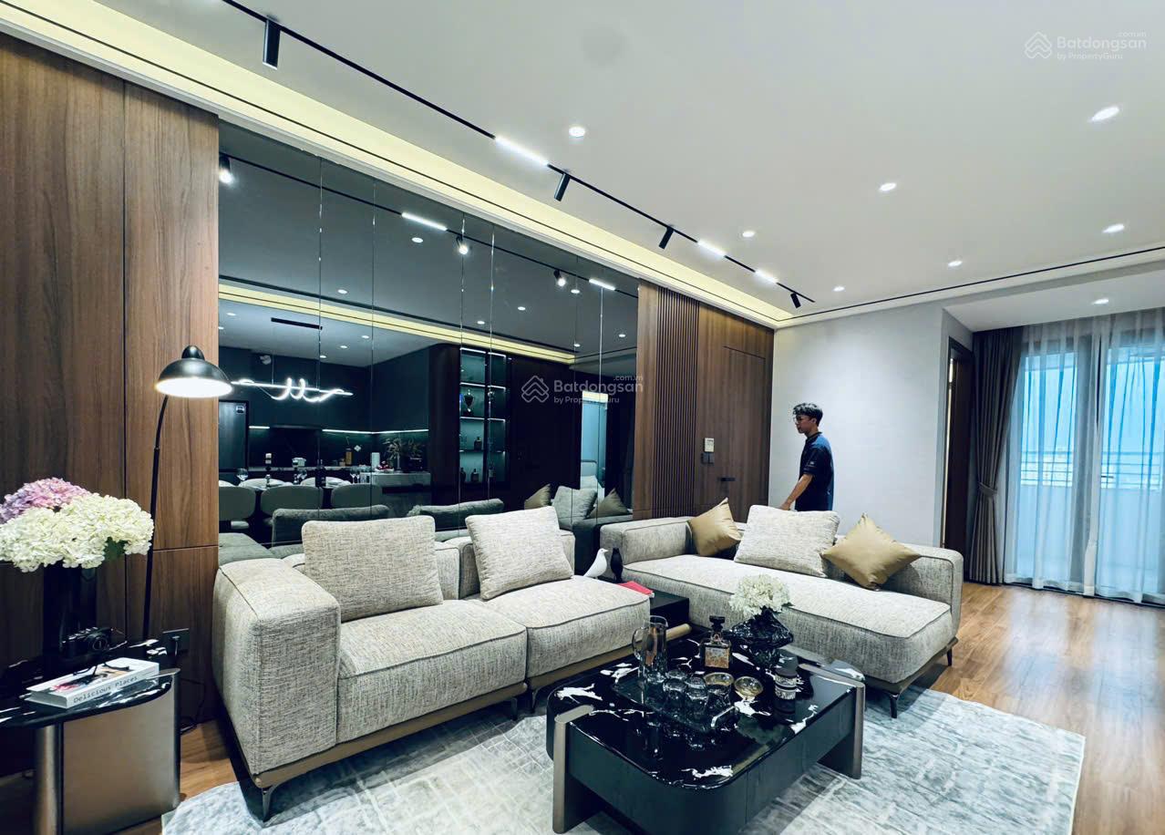 Chính chủ bán CH 70m2, 2N2VS, full nội thất đẹp - Giá 7,2 tỷ tại 219 Trung Kính. LH 0866 839 ***