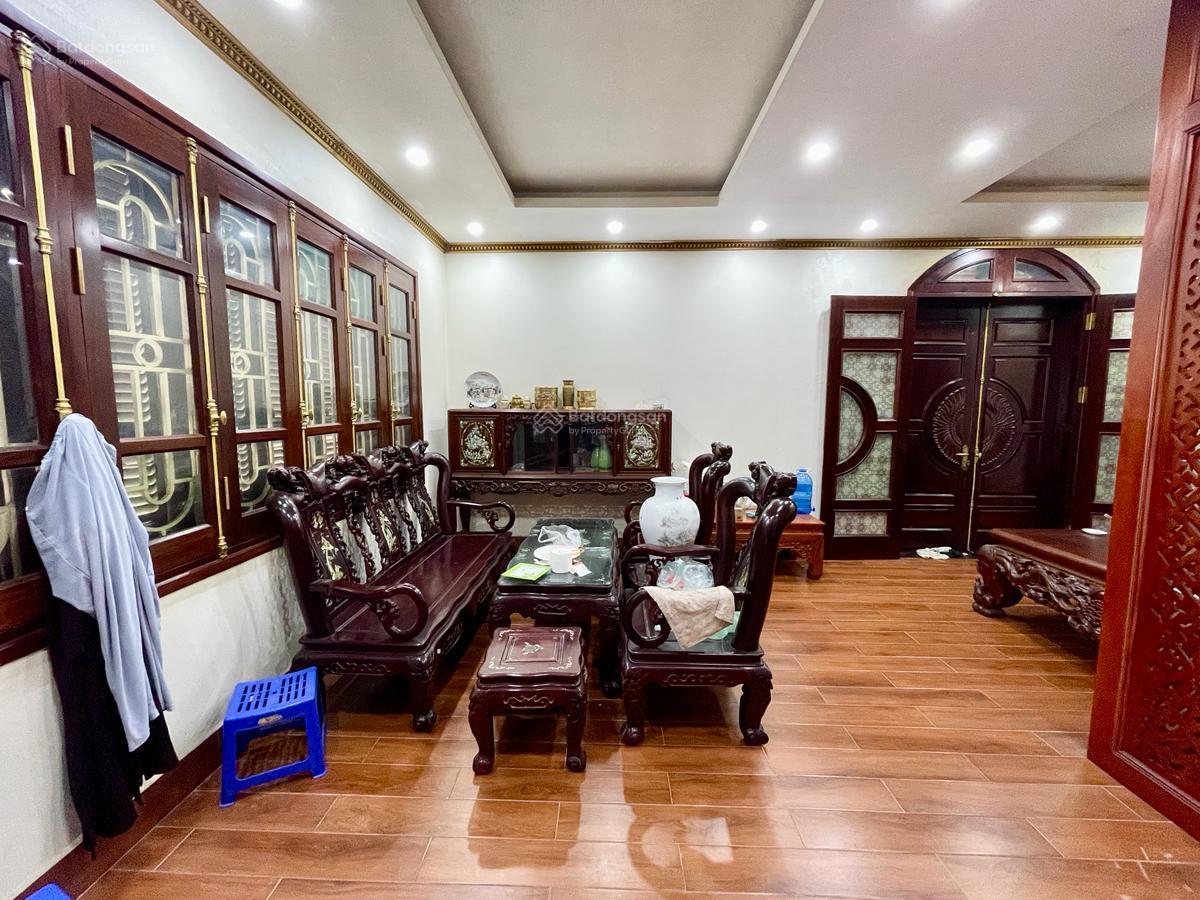 Chính chủ bán nhà mặt phố Phú Thượng - Tây Hồ - Kinh doanh - Ô tô vào nhà - Nội thất full - 85m2x4T