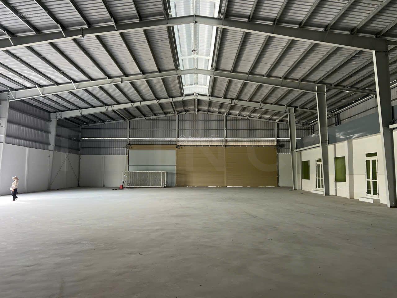 Kho xưởng 1.200 m² có PCCC, mặt tiền đường Quốc Lộ 61C, lộ Container