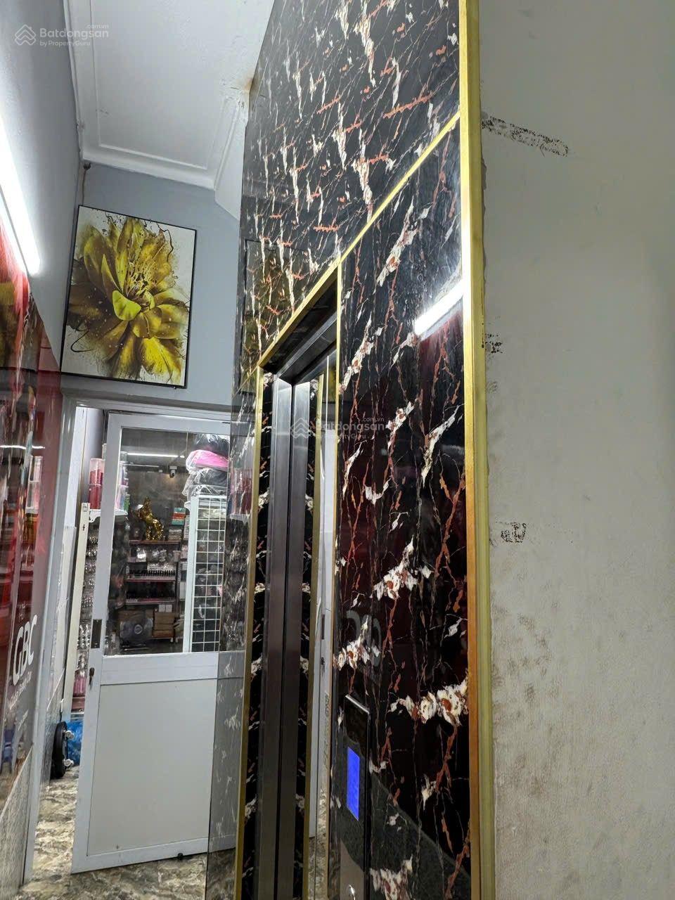 Tòa nhà phố Trường Chinh, Đống Đa. DT 80m2, 7 tầng, thang máy, oto ngõ thông kinh doanh, 10m ra phố Tòa nhà phố Trường Chinh, Đống Đa. DT 80m2, 7 tầng, thang máy, oto ngõ thông kinh doanh, 10m ra phố