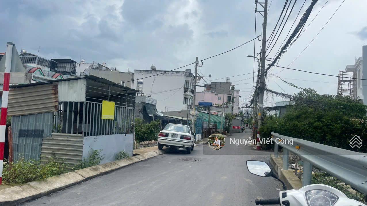 Hàng Hiếm - Đất đẹp 70M2 - Hiệp Bình Chánh - gần chợ Hiệp Bình - Hẻm xe hơi 4m