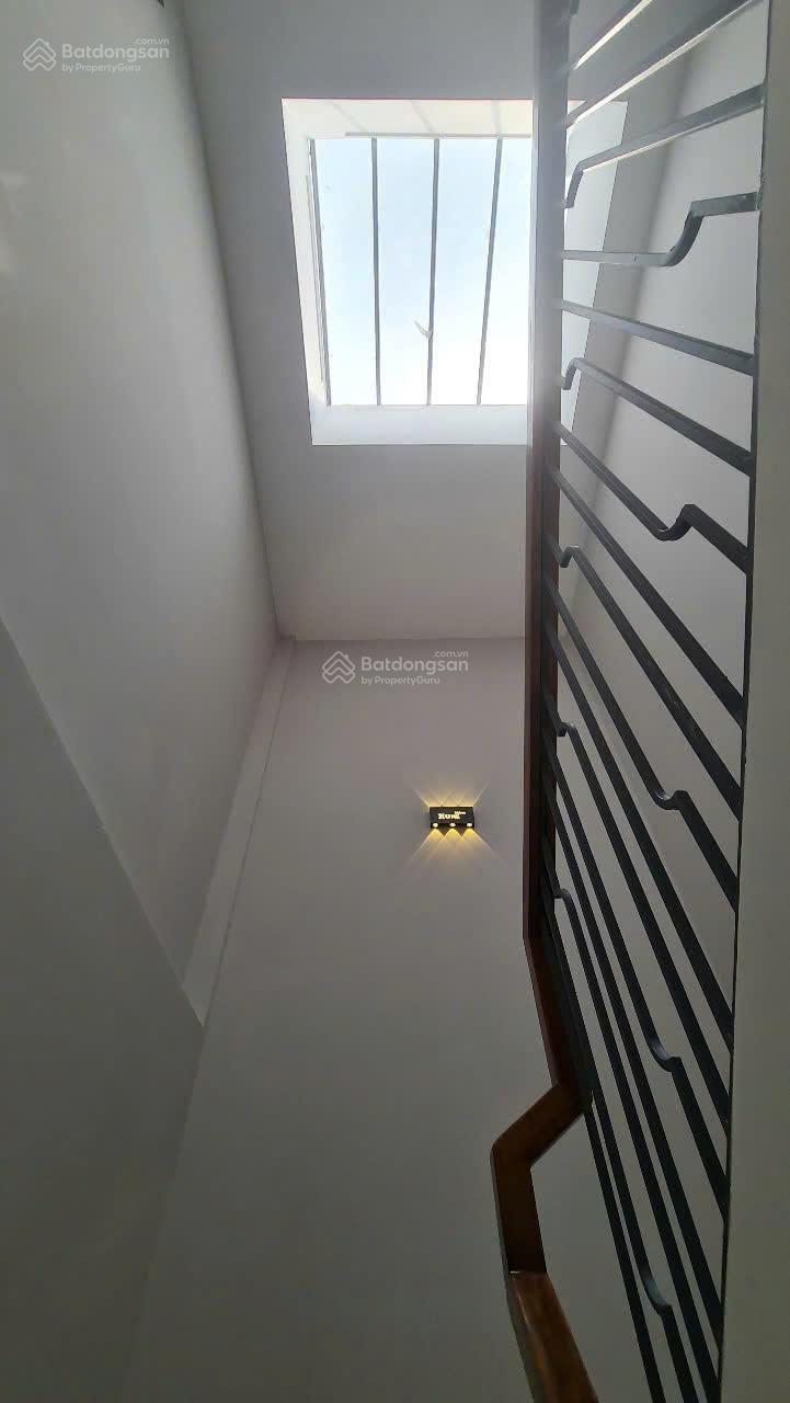 Bán nhà riêng tại KDC Bình Đăng, 13,5 tỷ, 65 m2, giá ưu đãi - Có thang máy