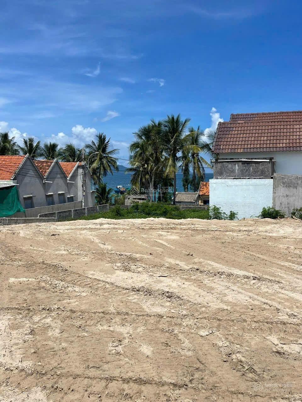 CẦN BÁN GẤP ĐẤT 451M2 CHÍNH CHỦ TẠI NINH THỦY NINH HOÀ VIEW BIỂN DỐC LẾT