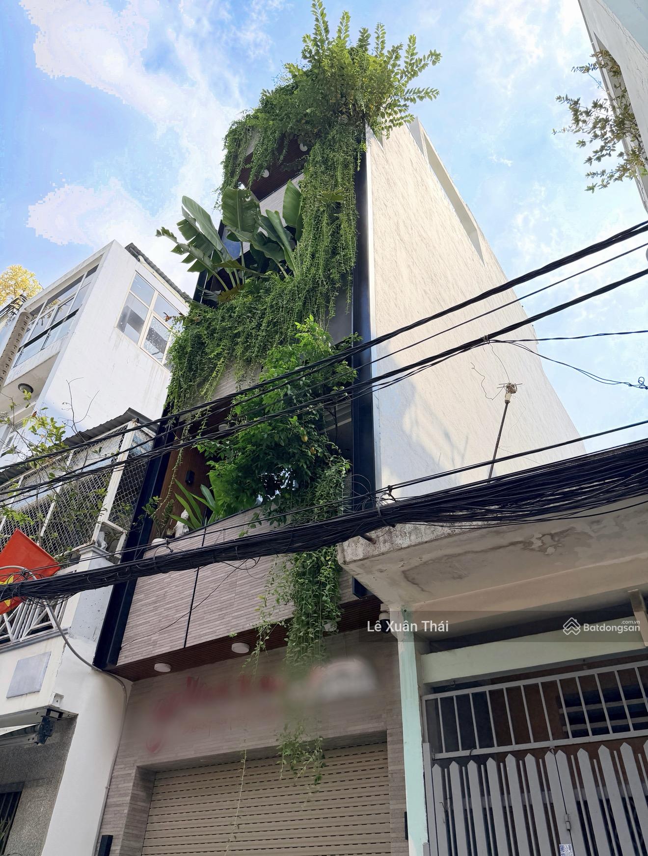 Bán gấp, nhà Lạc Long Quân Q11, xe tải chạy loanh quanh, 59m2 4 tầng 6PN đang thuê 22tr. Chỉ 9 tỷ