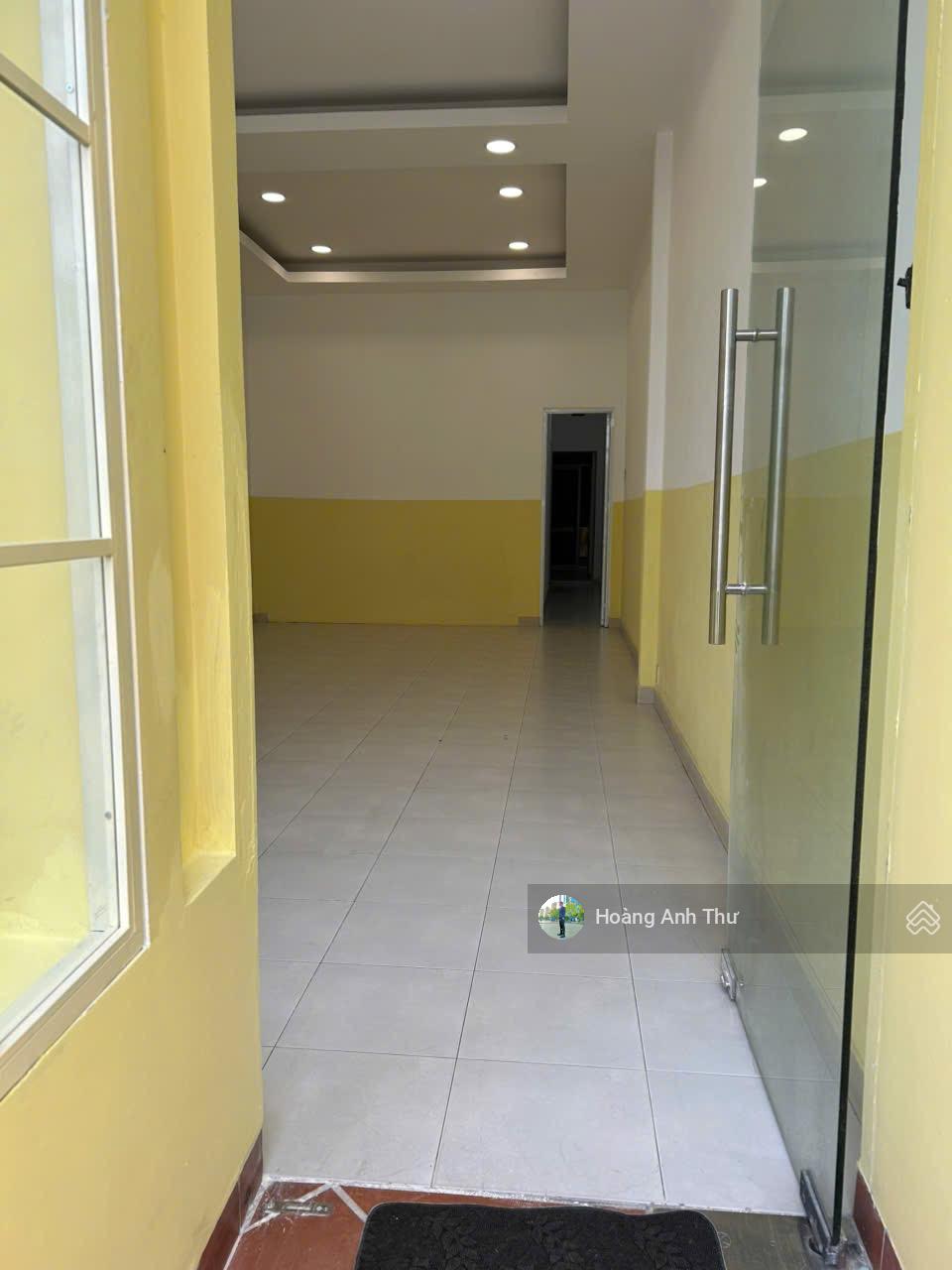 Bán Nhà MT Hoàng Hoa Thám - Tân Bình cách Ga T3 300m Dt 4x25 - 102m2 - 2 tầng - 25,9 tỷ