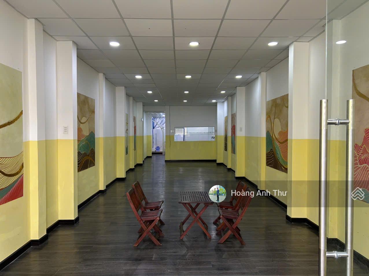 Bán Nhà MT Hoàng Hoa Thám - Tân Bình cách Ga T3 300m Dt 4x25 - 102m2 - 2 tầng - 25,9 tỷ