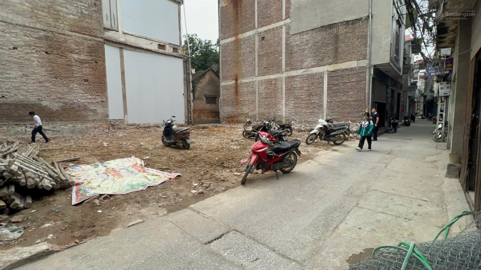 Em còn 1 lô hót họt mặt trục chính Đồng Kỵ, đường ô tô, kinh doanh thoải mái, G.i.á F0 cho n