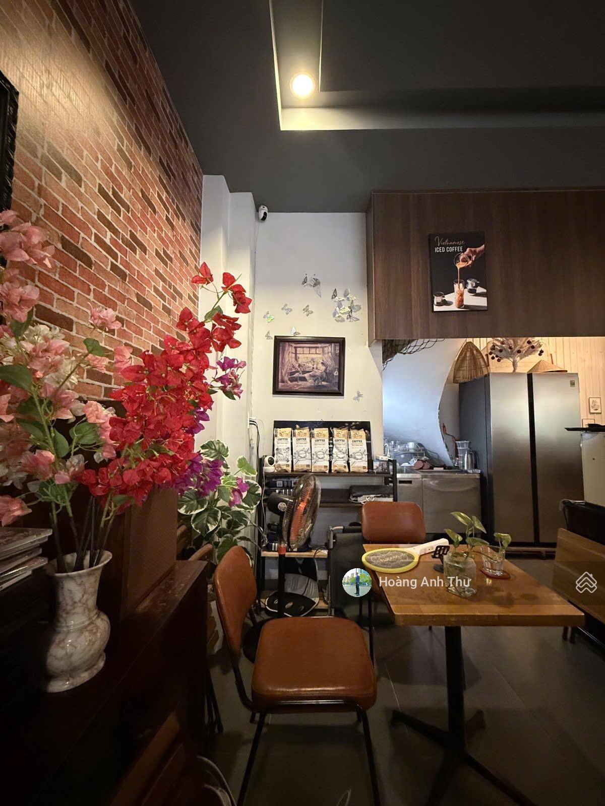 Bán nhà MT Văn Chung - P13 Tân Bình - DT 4,1 x 28 - 113m2 nhà 2 lầu giá chỉ 20 tỷ TL