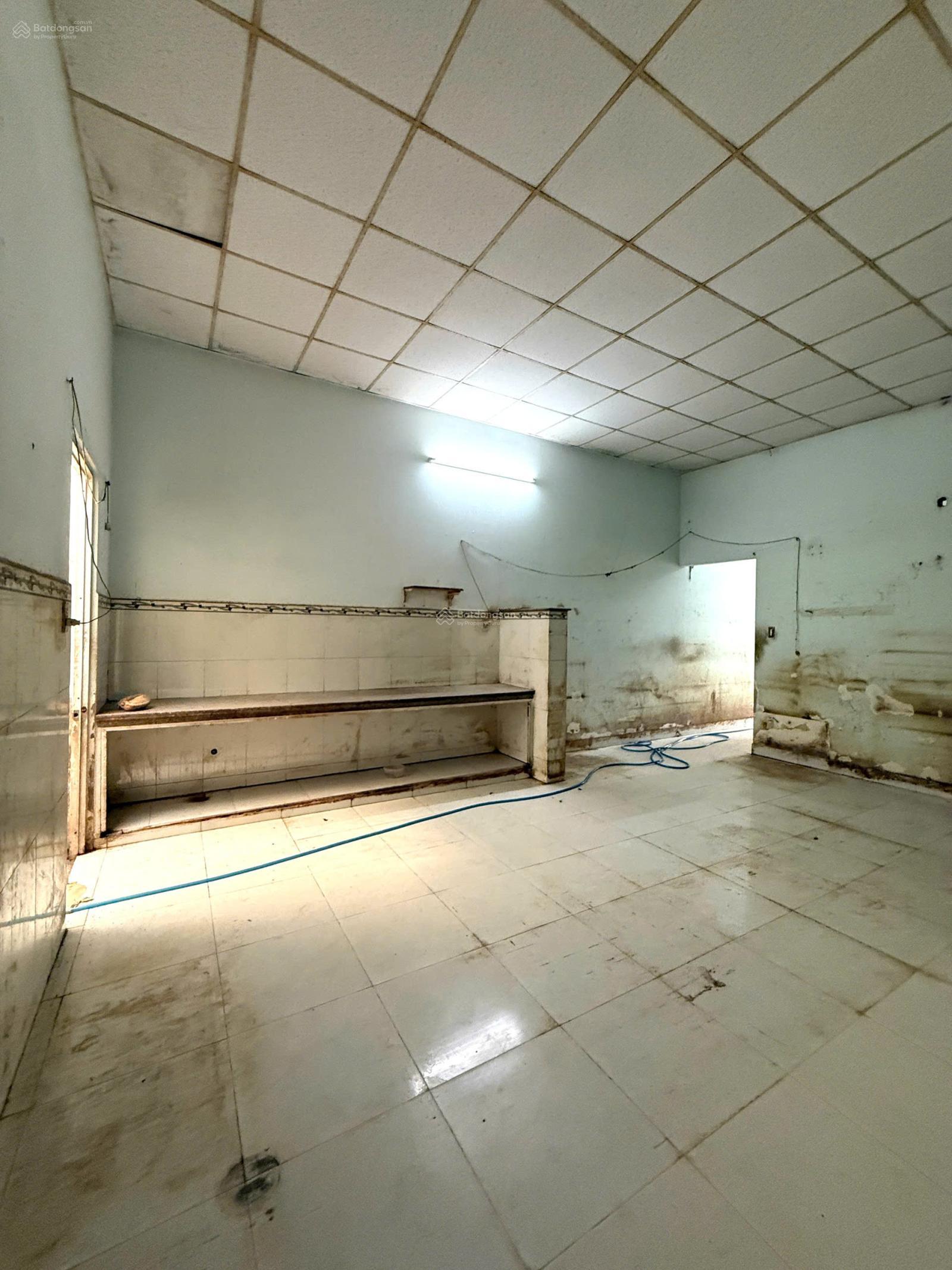 Chỉ 10 triệu, Cho thuê nhà/KHO Đ.Cao Lỗ BHBC. (5X20) Ở, Cơ Sở gia công, 25m đến MT Chỉ 10 triệu, Cho thuê nhà/KHO Đ.Cao Lỗ BHBC. (5X20) Ở, Cơ Sở gia công, 25m đến MT