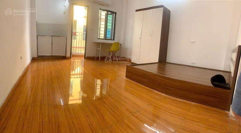 CẦU GIẤY-CCMN- 11 PHÒNG KK-DÒNG TIỀN ỔN ĐỊNH-KINH DOANH SẦM UẤT - 7 TẦNG THANG MÁY -PHÂN LÔ- Ô TÔ