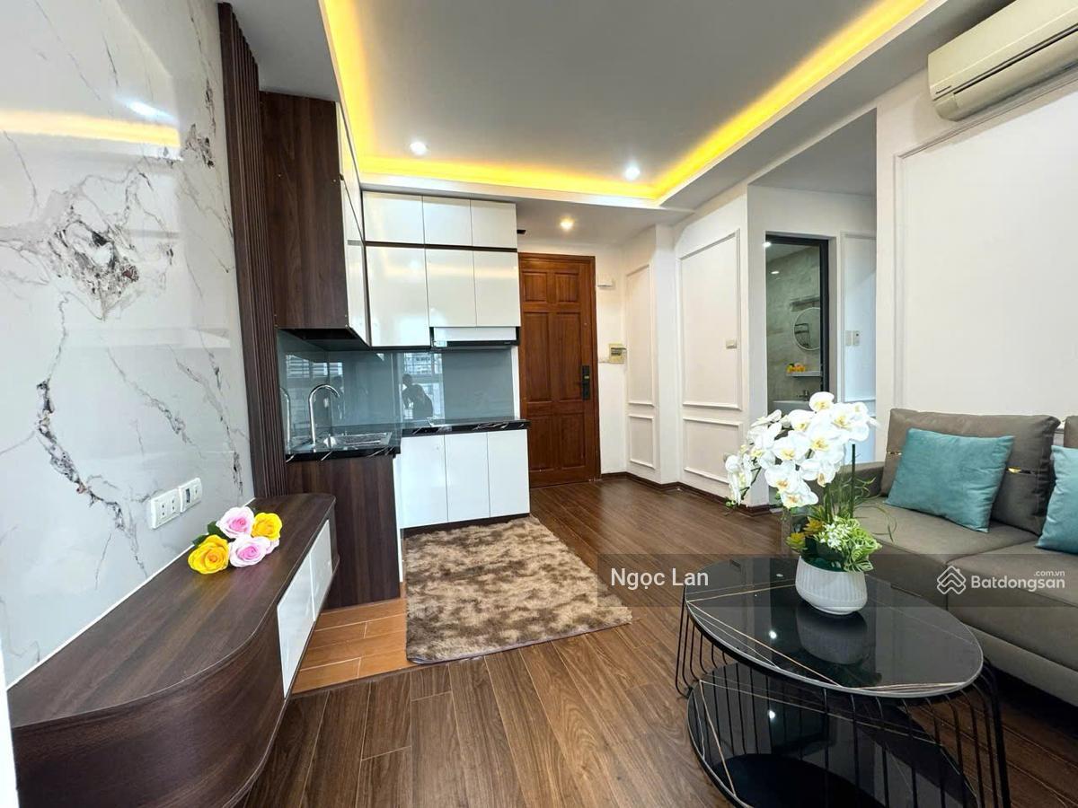 Bán nhà ccmn 65m2 tầng 6 phố víp Phạm ngọc Thạch thang máy xịn nhà đẹp 3 ngủ full có ban công