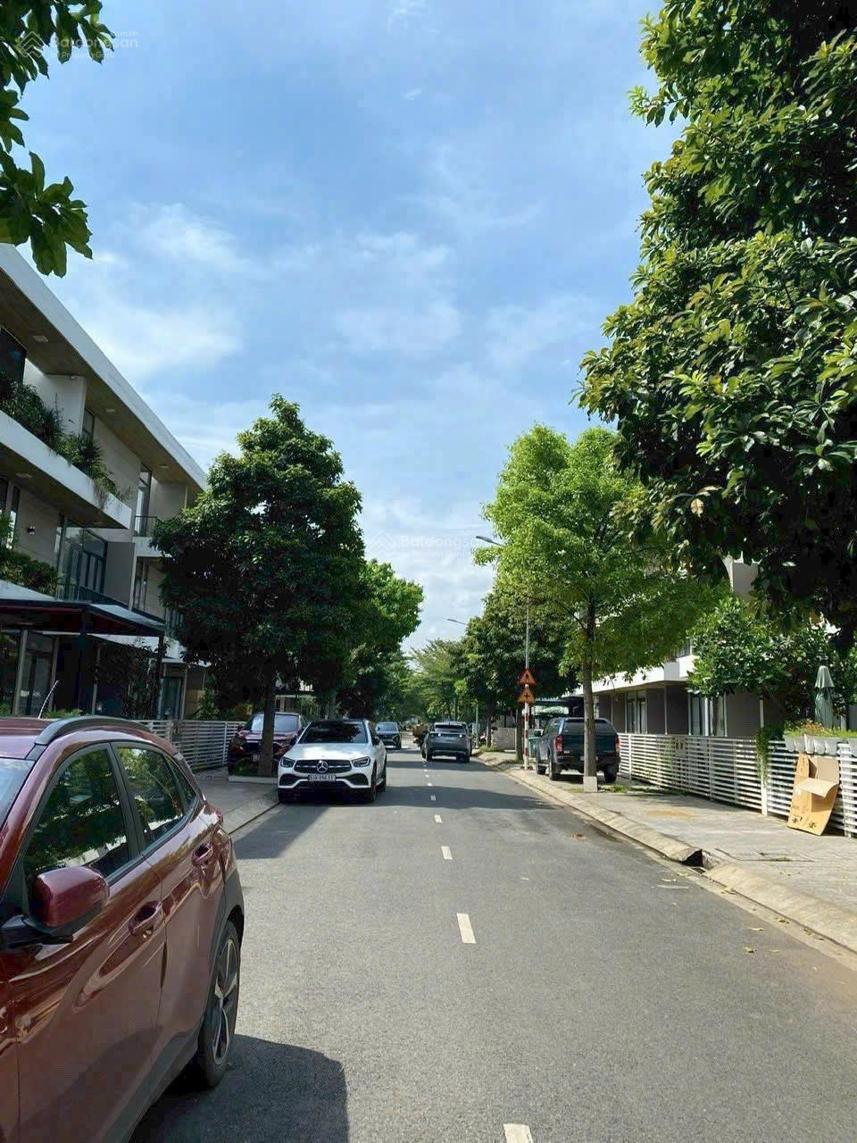 Bán nhà mặt tiền đường 67, KĐT Cát Lái, Quận 2, 5x17m, 1 trệt 2 lầu, giá 8.5 tỷ