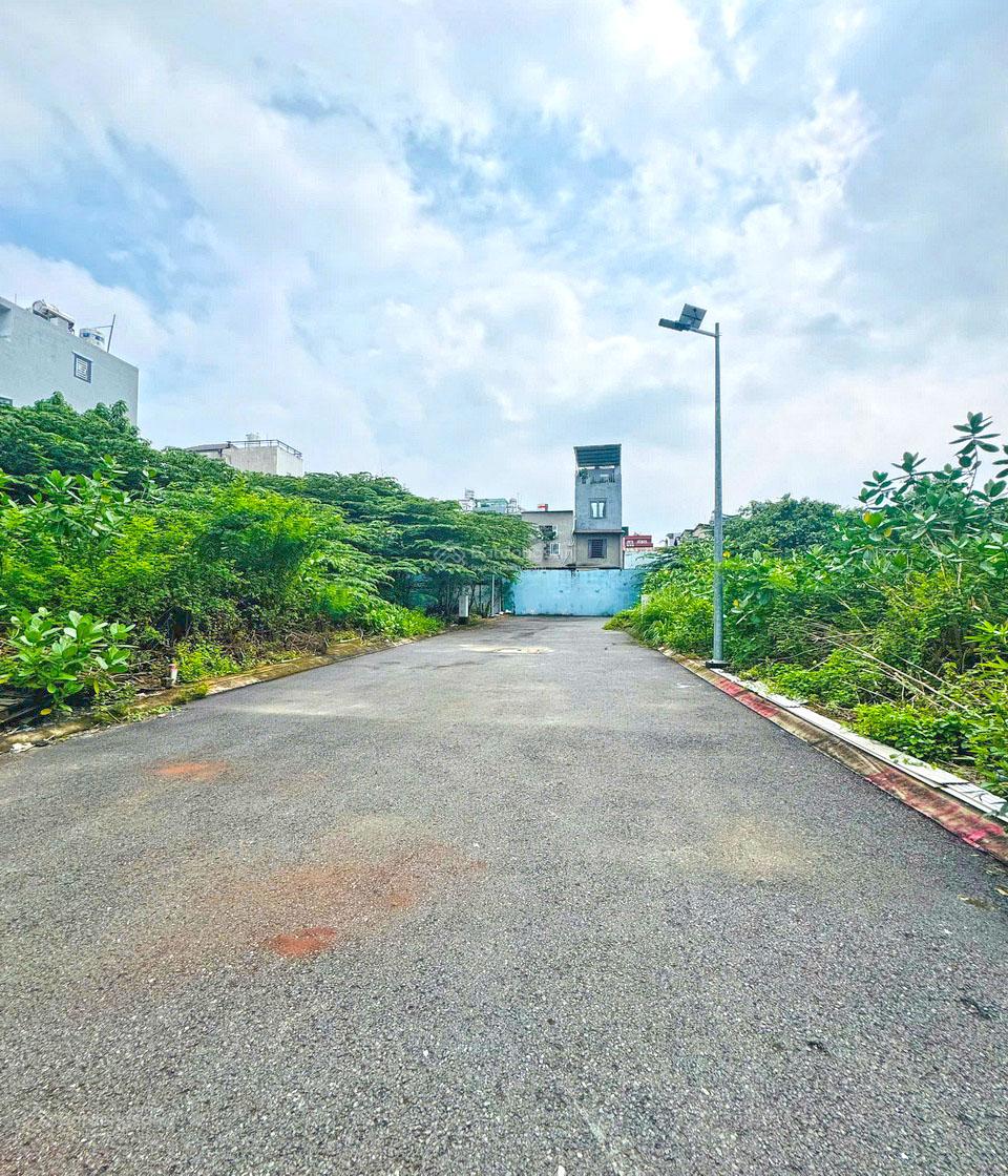 HOT HOT! Lô đất 4.2x18m mặt tiền hẻm xe hơi 7m Bùi Văn Ba, Quận 7 HOT HOT! Lô đất 4.2x18m mặt tiền hẻm xe hơi 7m Bùi Văn Ba, Quận 7