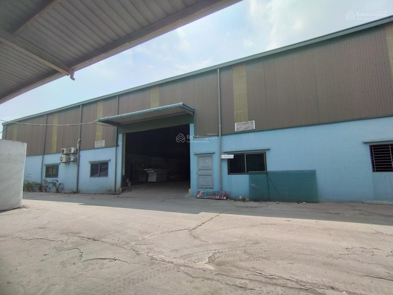 Cho thuê kho xưởng số 5 Nguyễn Văn Linh, Việt Hưng 550m2 giá chào 6 đô, cao 6,5m, công vào tận kho Cho thuê kho xưởng số 5 Nguyễn Văn Linh, Việt Hưng 550m2 giá chào 6 đô, cao 6,5m, công vào tận kho