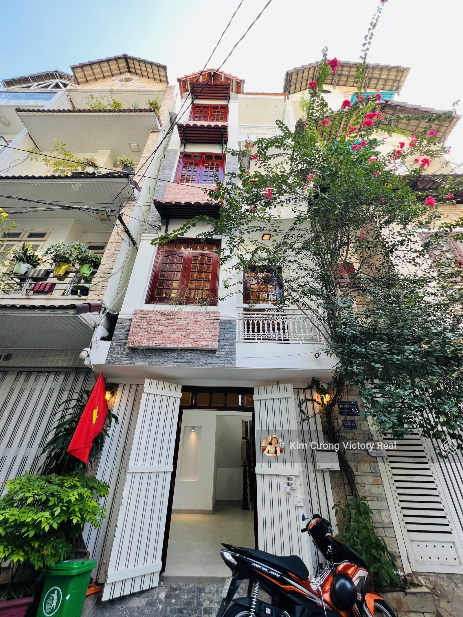 Bán nhà hẻm 43 Cộng Hòa - HXH 6m khu sang - DT 46.2m2 [4.15x11]m nở hậu 4.25m - 3 lầu - Chỉ 10,8 tỷ