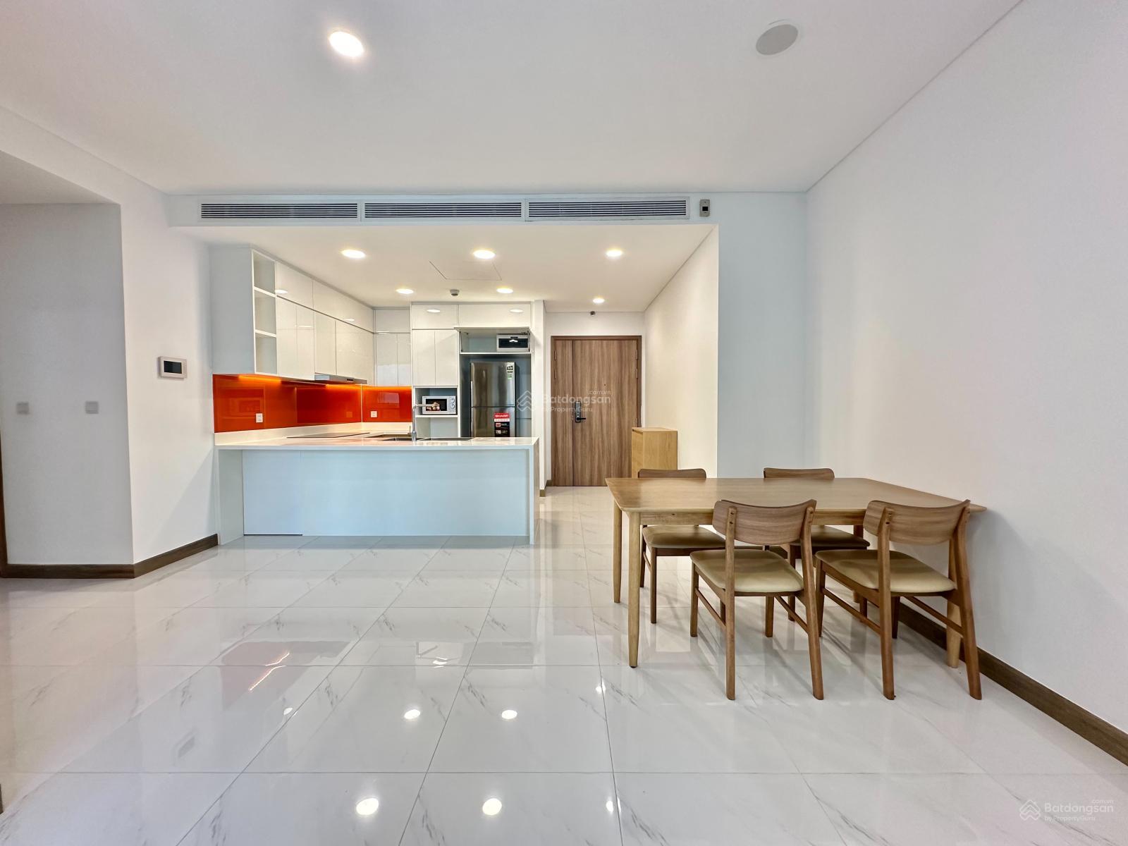 Bán Sunwah Pearl, 2PN, 105m, Tháp Golden House (GH-10), View Sông & Bitexco, Giá 17,5 tỷ. Bán Sunwah Pearl, 2PN, 105m, Tháp Golden House (GH-10), View Sông & Bitexco, Giá 17,5 tỷ.