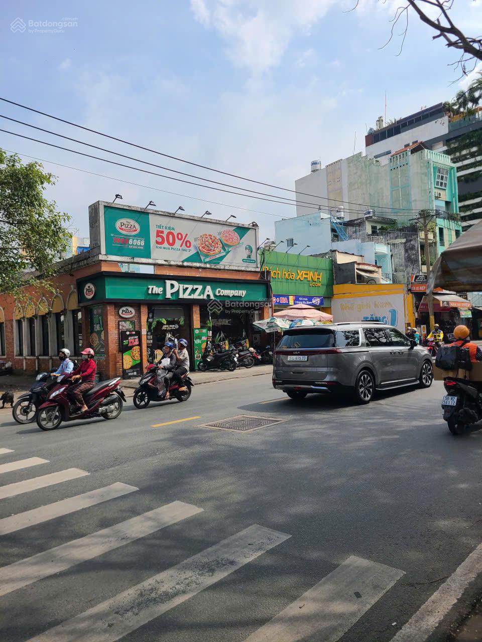 Mặt tiền Hoà Bình - Đối Diện Đầm Sen Quận 11 - 3.7x19m CN 70m2 - giá 15.5 tỷ