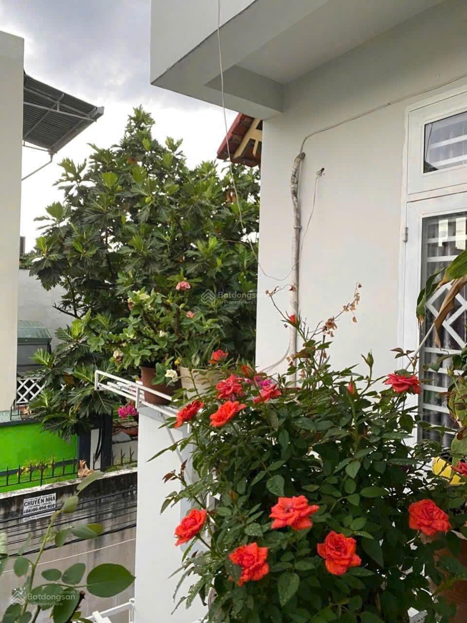 Bán nhà 5 tầng (85m2) có gara ô tô , sau lưng gigamall , P. Hiệp Bình Chánh, Q. Thủ Đức